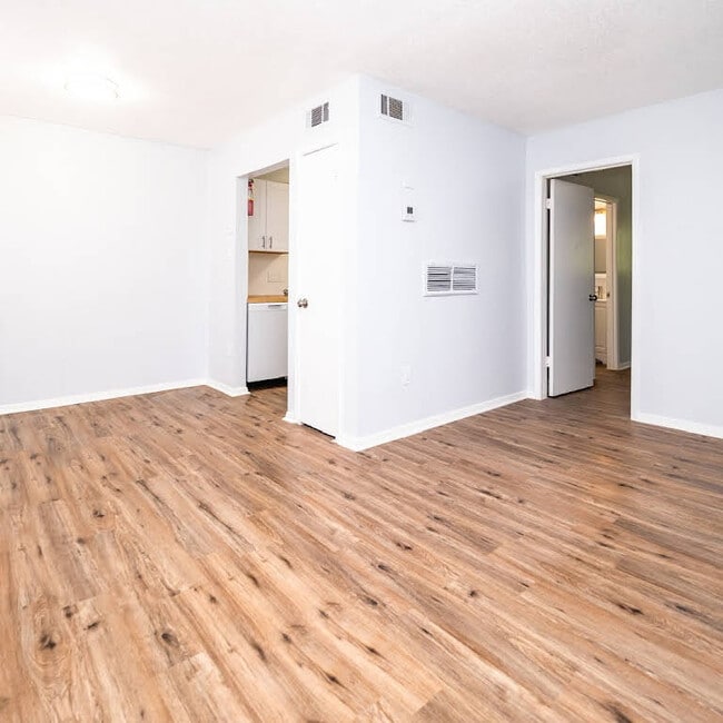 Seville in Jackson, MS - Building Photo - Building Photo