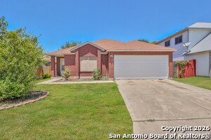 7811 Bypass in San Antonio, TX - Building Photo