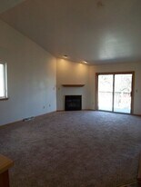 6274-6276 S 31st St in Greenfield, WI - Building Photo