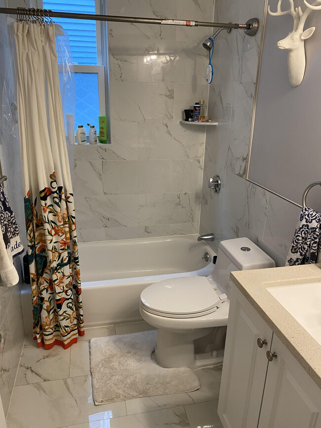13 Spalding St, Unit 1 in Boston, MA - Building Photo - Building Photo