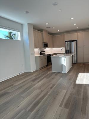 property at 9423 Sepulveda Blvd