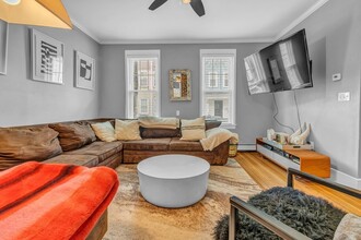 210 W 8th St in Boston, MA - Building Photo - Building Photo