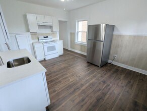 4027-4029-4029 Windsor St in Pittsburgh, PA - Building Photo - Building Photo