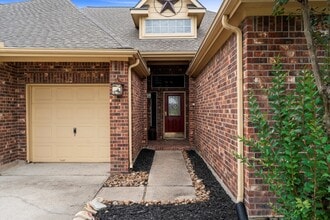 19918 Cypresswood Lake Dr in Spring, TX - Building Photo - Building Photo