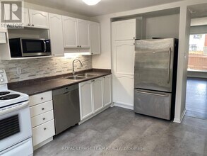 2745 Baseline Rd in Ottawa, ON - Building Photo - Building Photo
