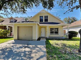 5803 Meadowpark Pl in Lithia, FL - Building Photo