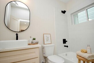 6310 Illinois St in Houston, TX - Building Photo - Building Photo