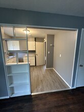 4002 E 150th St in Cleveland, OH - Building Photo - Building Photo
