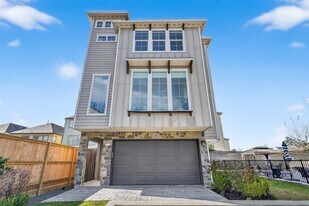 1303 Upland Retreat Dr in Houston, TX - Building Photo