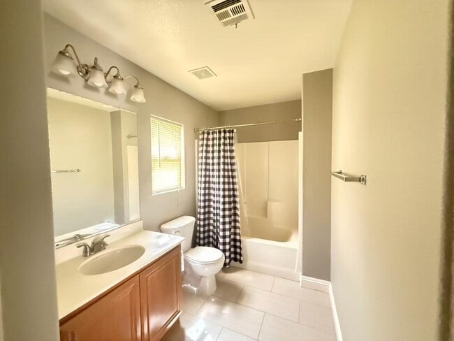 7548 Hope Valley St in Las Vegas, NV - Building Photo - Building Photo