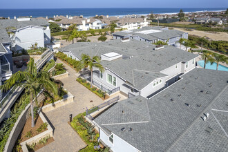 SummerHouse Luxury Beach Condos in Carlsbad, CA - Building Photo - Building Photo