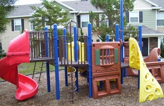 1005 Lighthouse Rd in Panama City Beach, FL - Building Photo - Building Photo