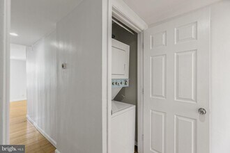 5019 Walnut St in Philadelphia, PA - Building Photo - Building Photo