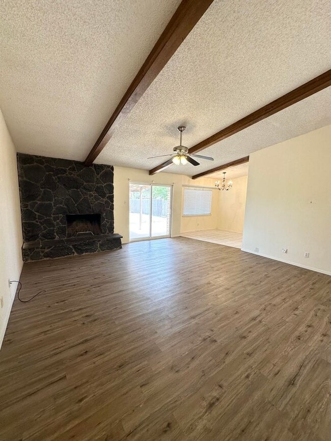 329 Rocky Ln Dr in Midland, TX - Building Photo - Building Photo