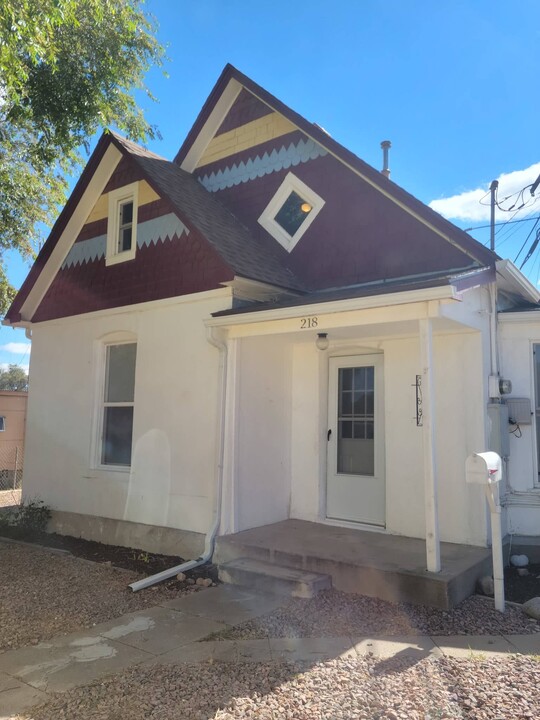 218 Dewey Ave in Florence, CO - Building Photo