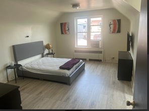 1025 86th St, Unit APT in Brooklyn, NY - Building Photo - Building Photo