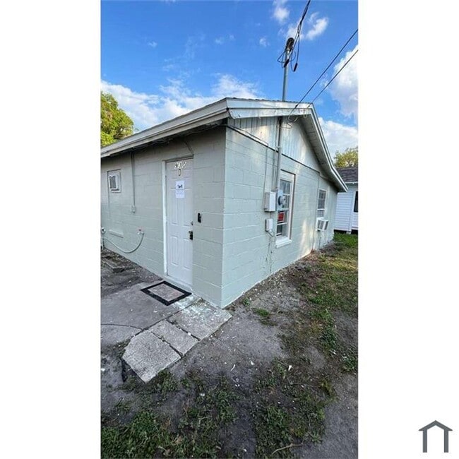 property at 930 18th St