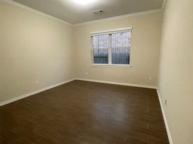 property at 4507 Montcliff Bend Ln