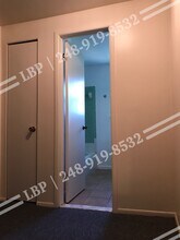 5925 Inkster Rd in Garden City, MI - Building Photo - Building Photo