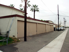 South Yale Apartments in Fullerton, CA - Building Photo - Other