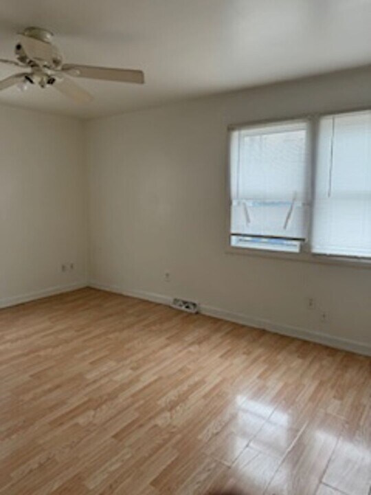 6913 14th Ave in Kenosha, WI - Building Photo