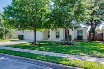 3916 Rolling Canyon Trail in Round Rock, TX - Building Photo - Building Photo