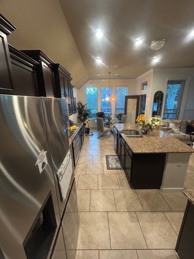 724 Decathlon St in San Antonio, TX - Foto de edificio - Building Photo