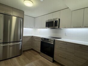 1065 Commonwealth Ave, Unit 4-47 in Boston, MA - Building Photo - Building Photo