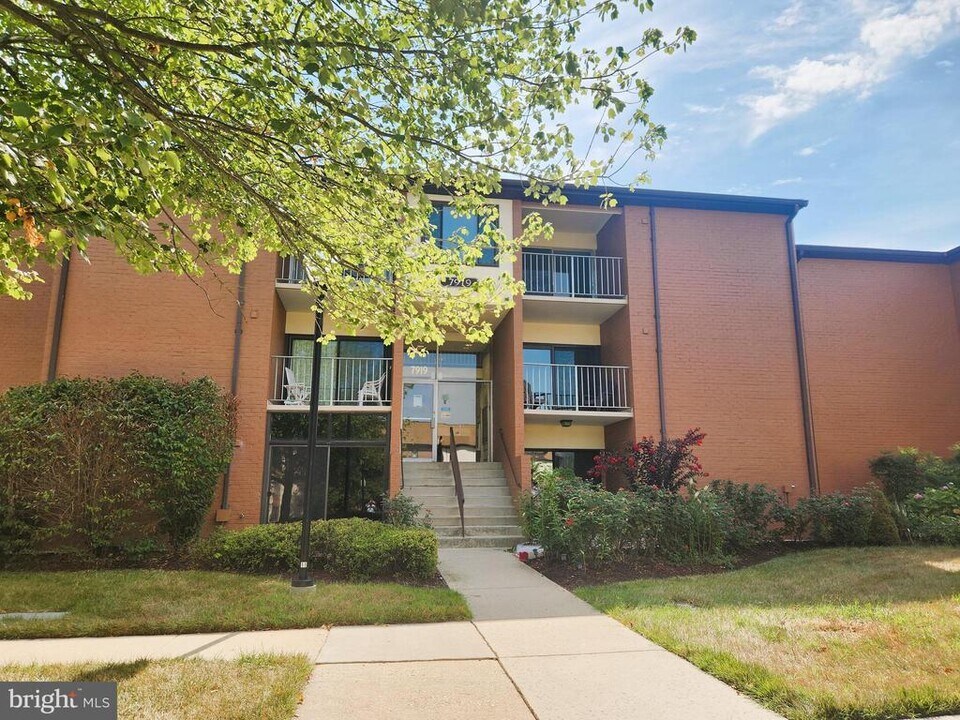 7919 Mandan Rd in Greenbelt, MD - Building Photo