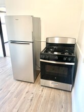 1682 Elbur Ave-Unit -5 in Lakewood, OH - Building Photo - Building Photo