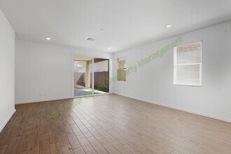 7412 E Cozy Cottage Ln in Queen Creek, AZ - Building Photo - Building Photo