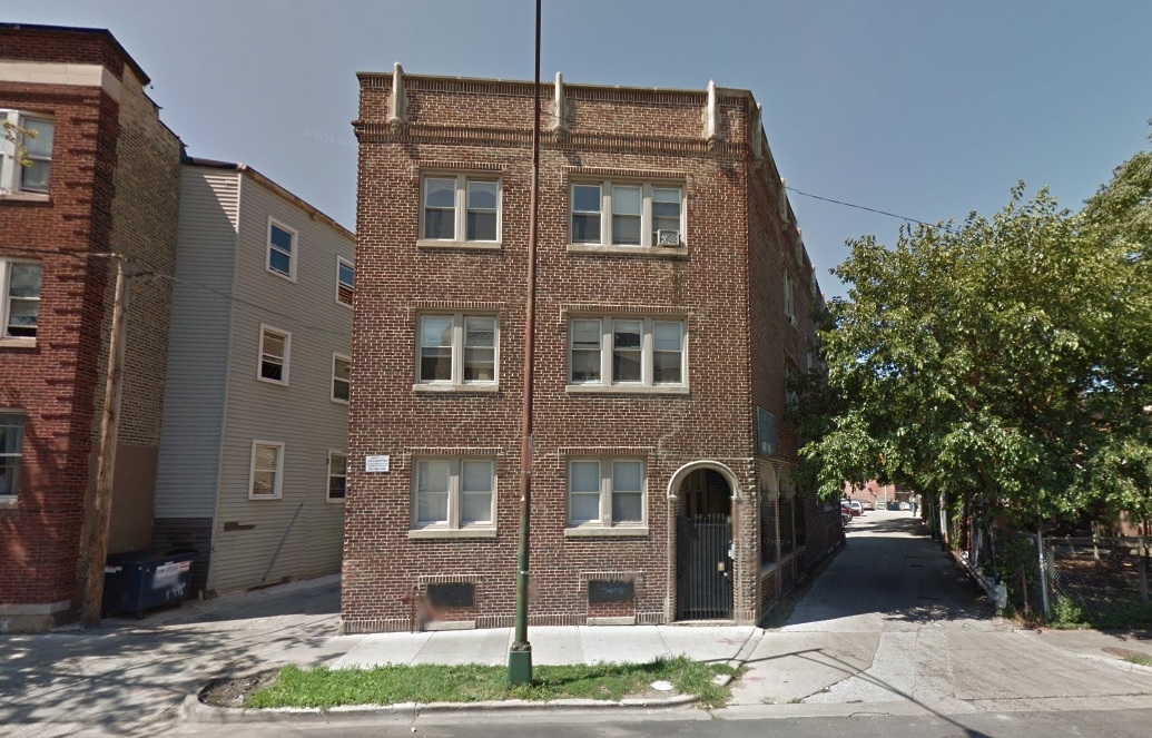 7416 N Rogers Ave in Chicago, IL - Building Photo