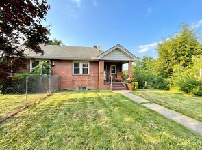 343 Ohio Ave in Clairton, PA - Building Photo - Building Photo