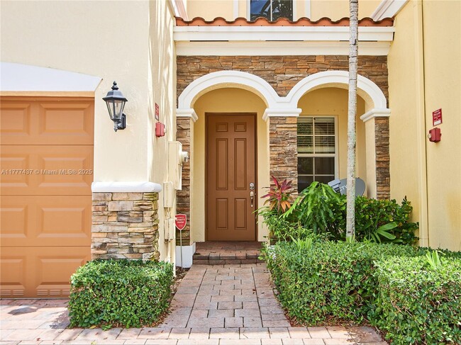 12447 Emerald Creek Manor in Davie, FL - Building Photo - Building Photo