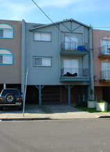 680 Sylvan St in Daly City, CA - Building Photo - Building Photo