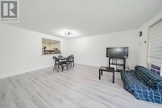 5 Weldrick Rd W in Richmond Hill, ON - Building Photo - Building Photo