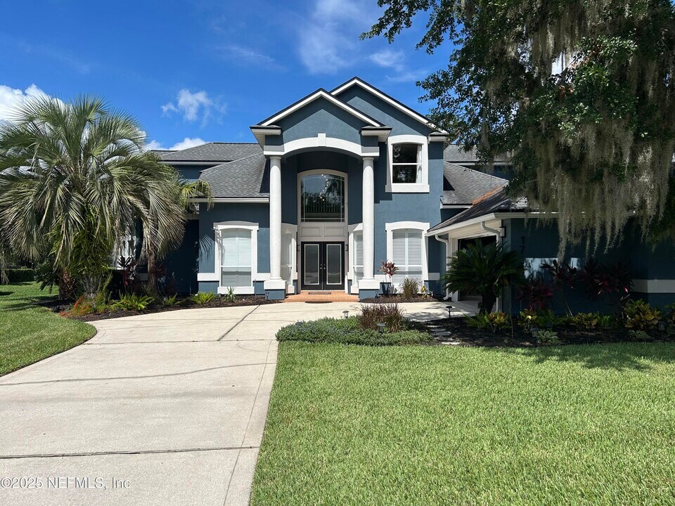 1764 Eagle Watch Dr in Orange Park, FL - Building Photo