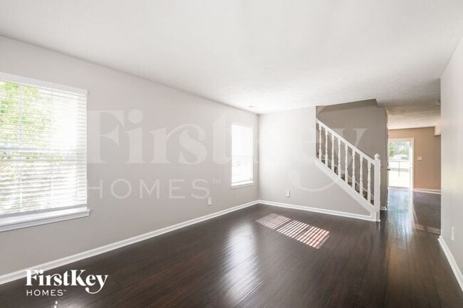 6108 Green Glade Dr in Whitestown, IN - Building Photo - Building Photo