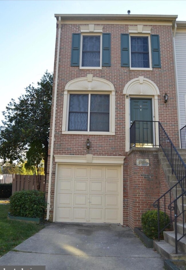 property at 3001 Colonial Springs Ct