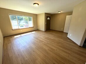 715 E 7th Ave in Ellensburg, WA - Building Photo - Building Photo