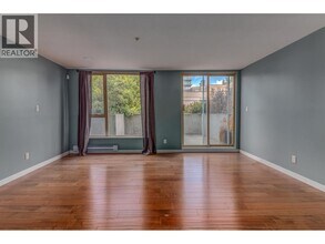 3089 Oak St in Vancouver, BC - Building Photo - Building Photo