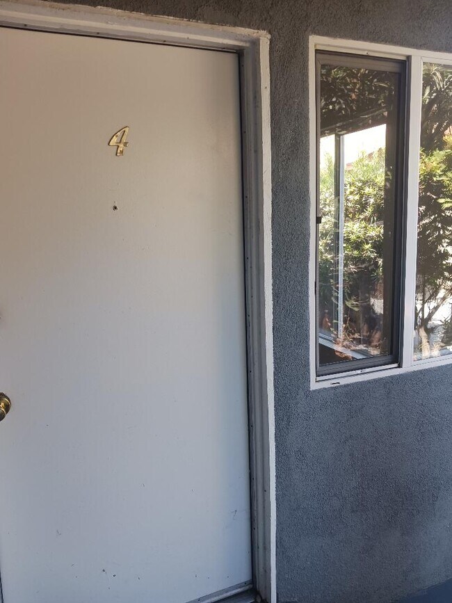 389 N Oakland Ave in Pasadena, CA - Building Photo - Building Photo
