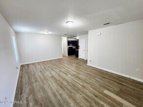 514 E 63rd St in Jacksonville, FL - Building Photo - Building Photo