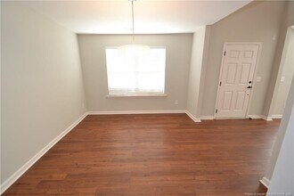 501 Birchtree Valley Ct in Fuquay Varina, NC - Building Photo - Building Photo