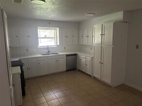 1614 Tenderfoot Ln in Desoto, TX - Foto de edificio - Building Photo