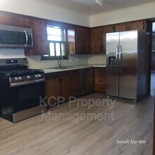 1821 S Independence St in Fort Smith, AR - Building Photo - Building Photo