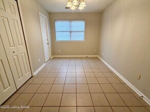 313 Hawthorne Dr in Jeffersonville, IN - Building Photo - Building Photo