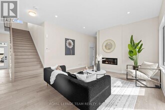 407 Euphoria Cres in Ottawa, ON - Building Photo - Building Photo