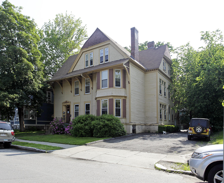 28 Sever St in Worcester, MA - Foto de edificio