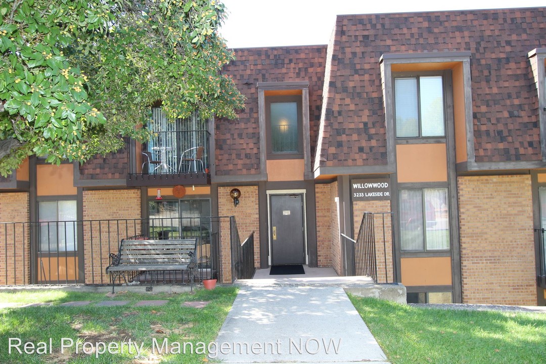 3233 Lakeside Dr-Unit -#303 in Grand Junction, CO - Foto de edificio